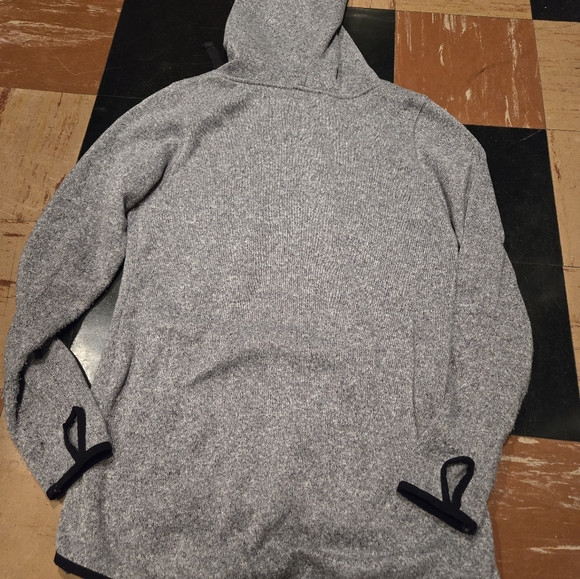 Old Navy Active hooded sweatshirt gray black misses size medium EUC - Picture 6 of 9